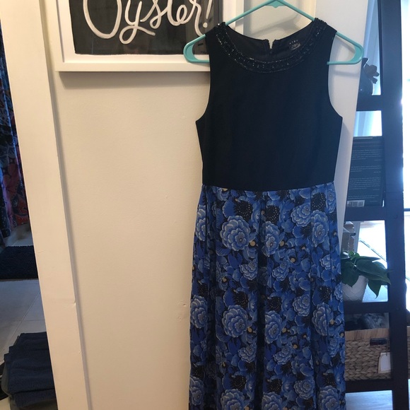 ATSU MAXI DRESS - Picture 2 of 2